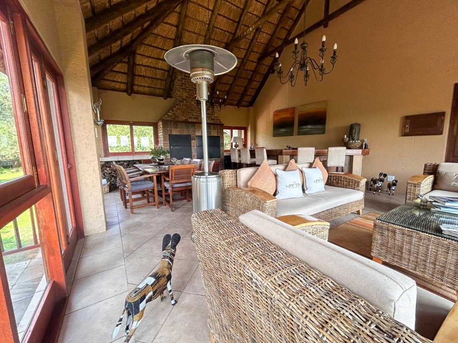 5 Bedroom Property for Sale in Boschenvaal River Front Lodges Free State